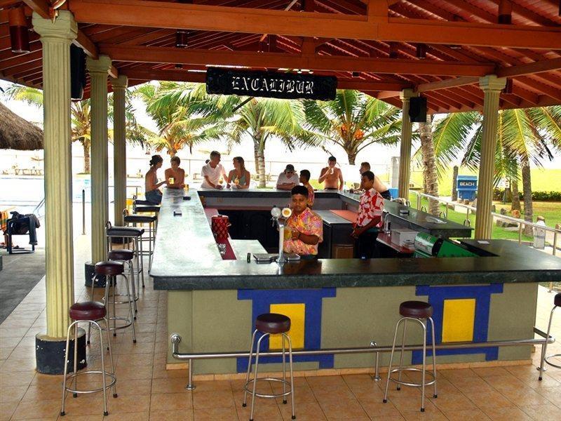 Camelot Beach Hotel Negombo Exterior photo